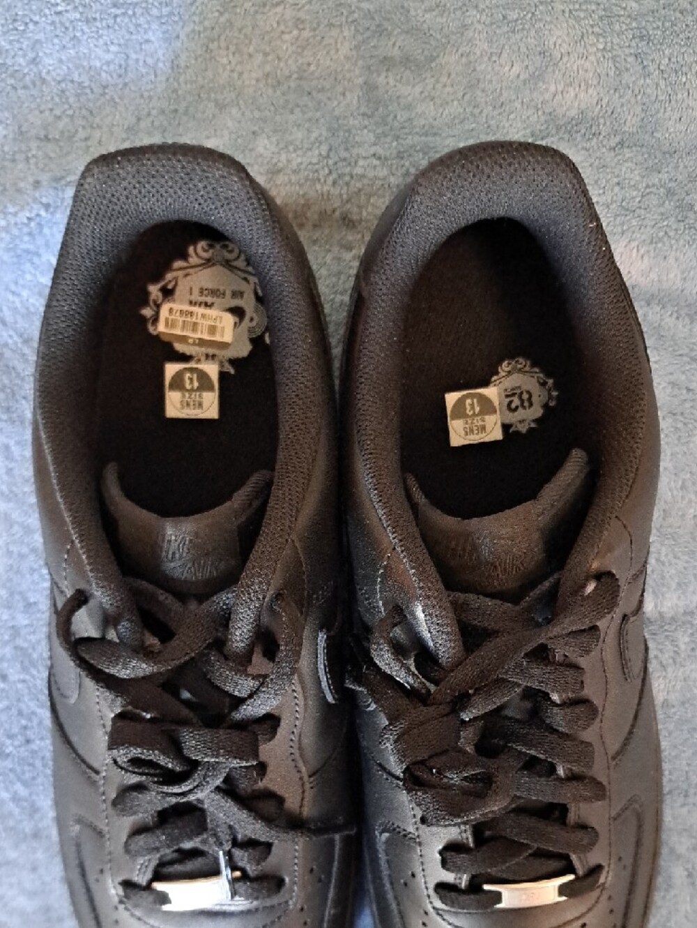 Nike Air Force 1 07 All Black - Picture 3 of 6